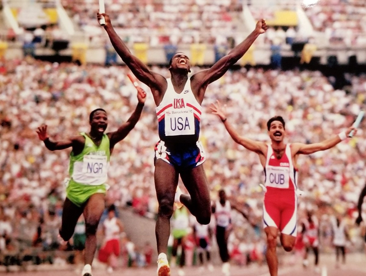 Happy 58th birthday to the greatest of all time, @Carl_Lewis. 