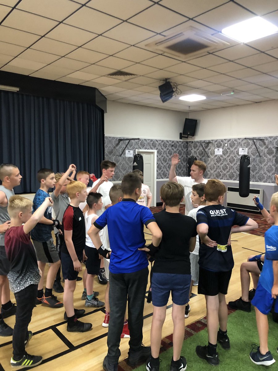 Tommy1gilbert's tweet image. Gym packed full of kids tonight, well done lads! Thanks for the support @MyDoncaster @MayorRos     @SO_Boxing these kids are the next sporting champions!  #boxing #doncasterisgreat
