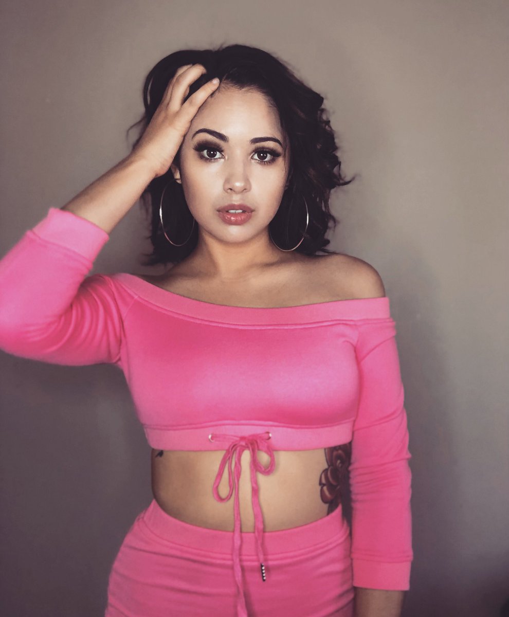 https://twitter.com/JASMINEVILLEGAS/status/1145818994944798725.