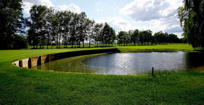 "Remote access to #RBCentrals allows for site specific real-time adjustments. Irrigation is very important in the maintaining of the course...we are seeing long wet periods &amp; long dry periods. This course will be able to cope with both of these extremes." golfbusinessmonitor.com/golf-architect…