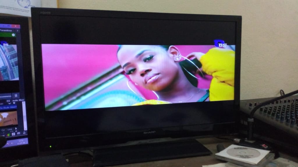 ClovisSuh's tweet photo. https://t.co/DNoxSdIsok
Available on tv screens and everywhere #DBStv #tv #music #creative #producer #live #afrobeats #ArtistRack #BBNajia2019 https://t.co/Ue3n9GYpV7