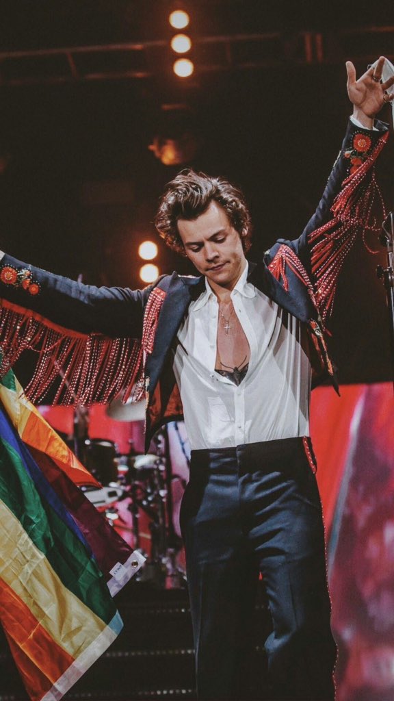 ODirectionhlnlz's tweet photo. #lovingharryparty #LovingLouisParty #LTandHSDeservesBetter Louis y Harry son personas como nosotros y merecen respeto ✍🏼 https://t.co/xBb0aINTeI