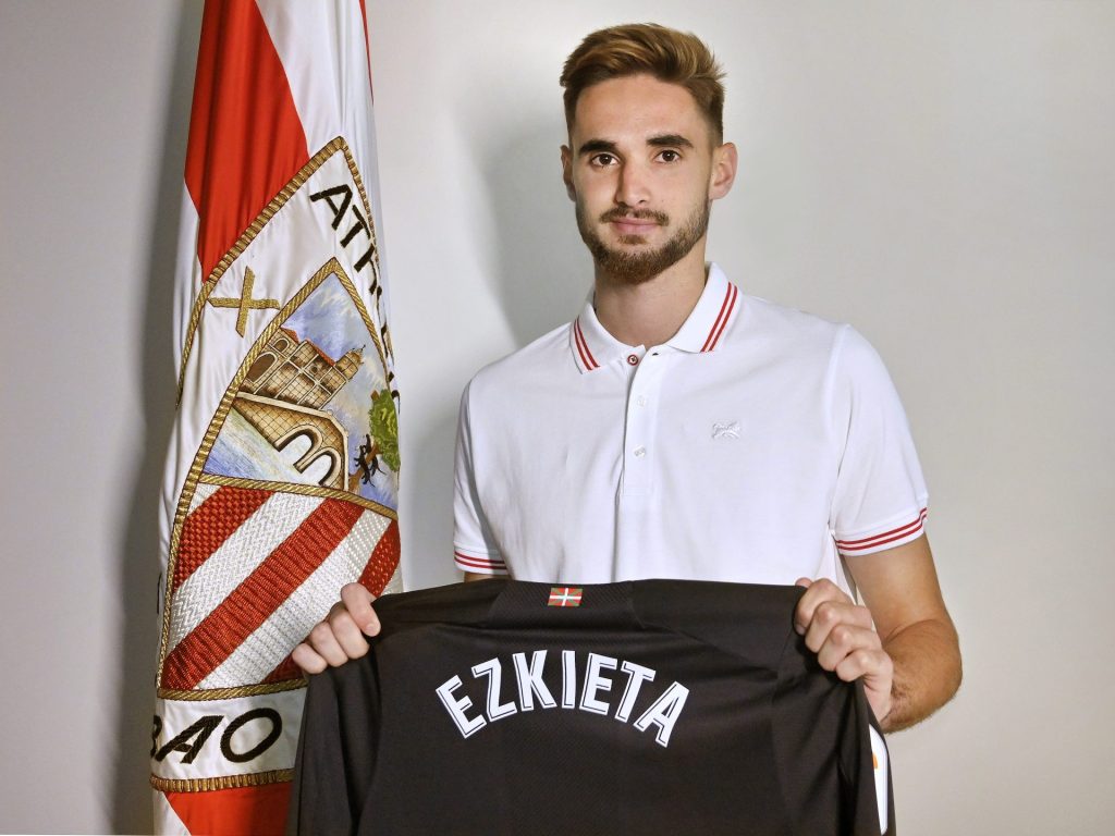 Athletic Club Officially Sign Barcelona Goalkeeper Jokin Ezkieta insideathletic.com/2019/07/01/ath…