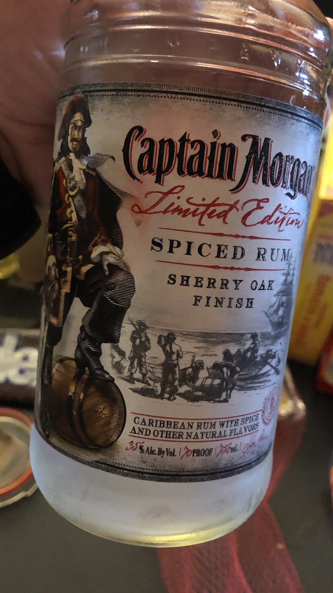 joelsixty's tweet photo. Worst. Monday. Ever. Last drop, from the last bottle in the case I bought a few years ago when I heard it was discontinued.☹️@CaptainMorganUS PLEASE, PLEASE, PLEASE MAKE MORE!!!! https://t.co/ZOm1LUFpOz