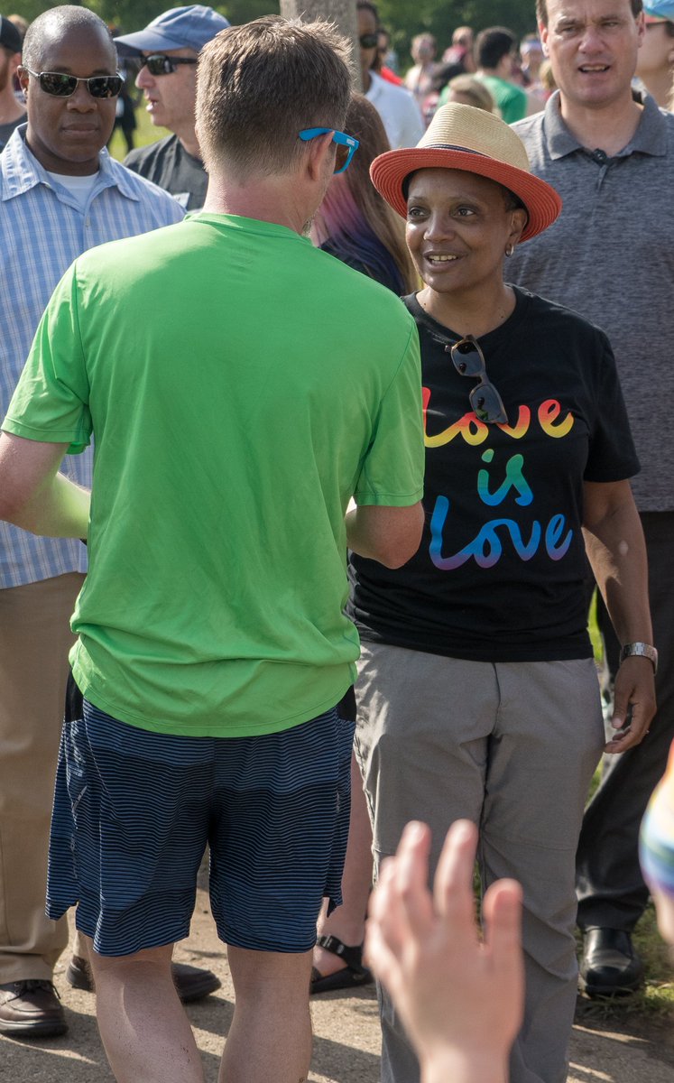 GoPride's tweet photo. PRIDE WEEKEND PHOTOS | Proud to Run 2019 https://t.co/fcr4tP2F7p
#pride2019 #chicagopride #chicagoprideparade #proudtorun #gaychicago #boystown #lgbtchicago @ProudToRun https://t.co/LbXBtJDby9