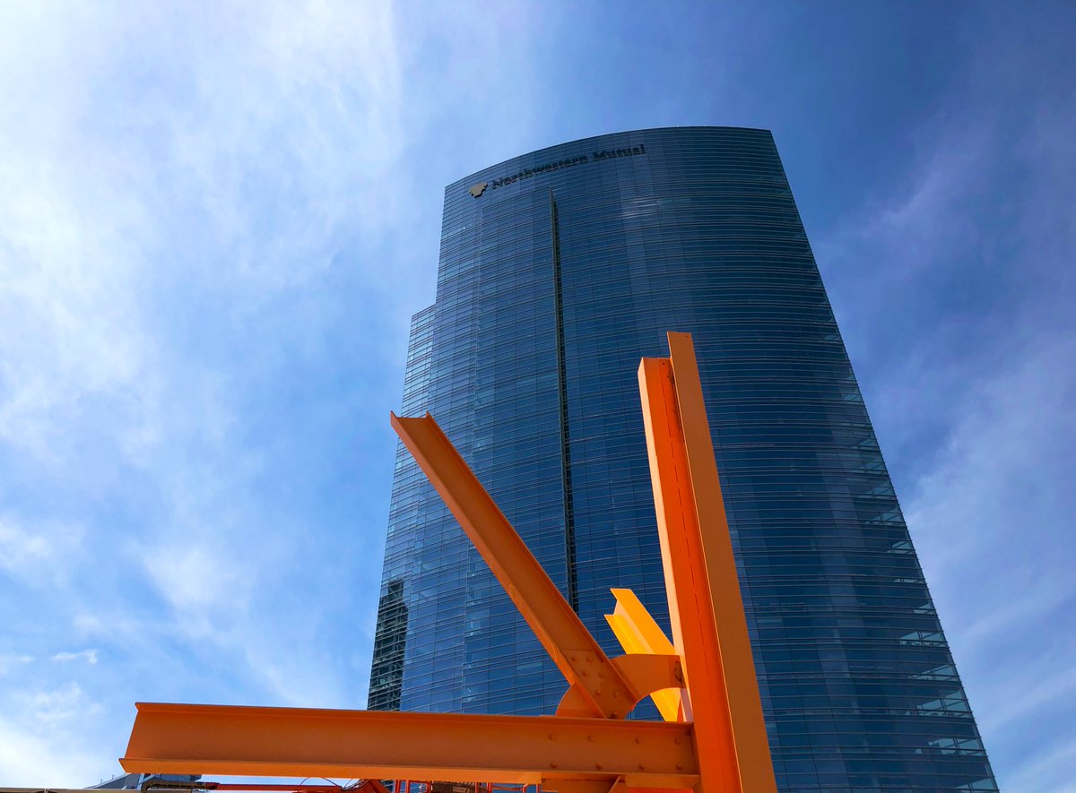 BobbyTmke's tweet image. Because ... Milwaukee. @MilwDowntown @visitmilwaukee @DearMKE @MilwaukeeArt @NM_MKE