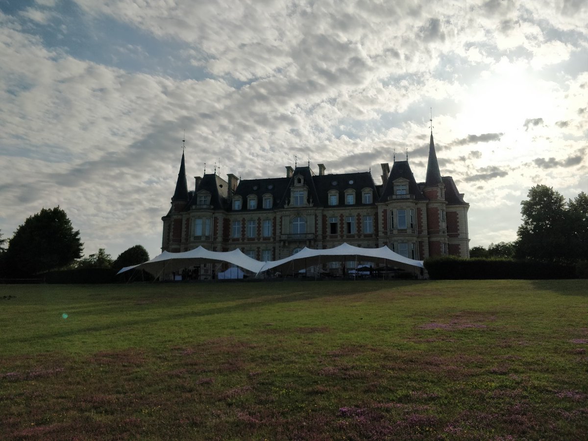 ArijitGoswami16's tweet image. A place that even castles are envious of. Serge Kampf Les Fontaines #Capgemini_ELITE #FourthWeek #TeamDisruptors #AceYourCareer #LoveYourCareer