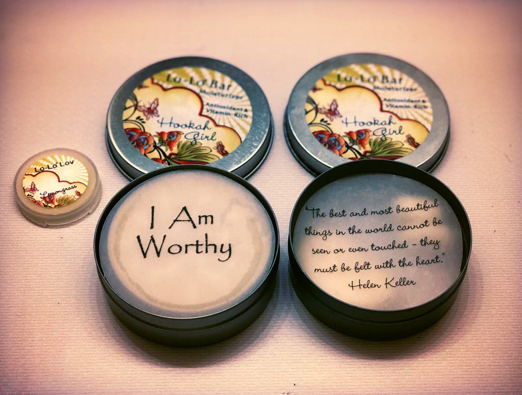 MollyNovakk's tweet photo. I always love the messages in my Lo-Lo Bar tins ☺️ @Bar_Maids #lolobar #hookahgirl https://t.co/b0DIfkcqyL