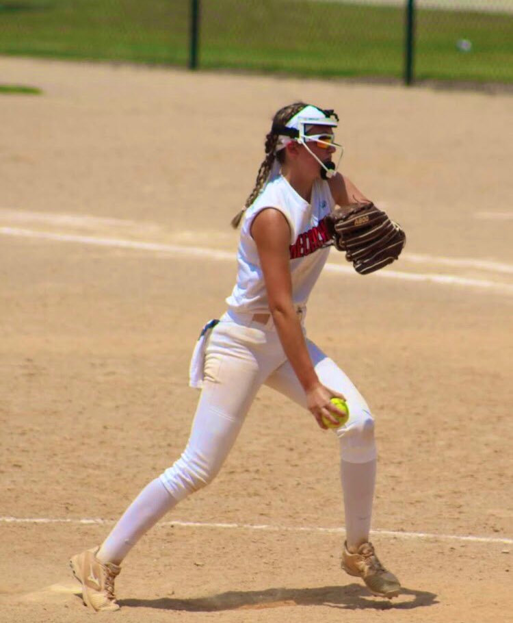 BaileyColeman99's tweet photo. Had a great weekend this weekend! We went 3-2 in the Best of the Best Showcase! Can’t wait to be back in action in a couple weeks. In the meantime I’ll be hitting the gym😋💗 #BABA #ItNeverStop https://t.co/6SZCq0ztt5