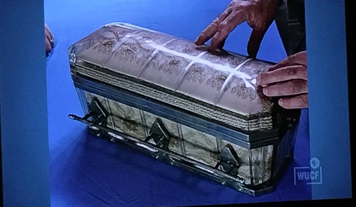 5horizns's tweet photo. Also, weird little 8 yr old me would have had some very heartfelt  doll funerals with this casket sample. 
#probablyTMI
#AntiquesRoadshow https://t.co/QyjwpHrRgA