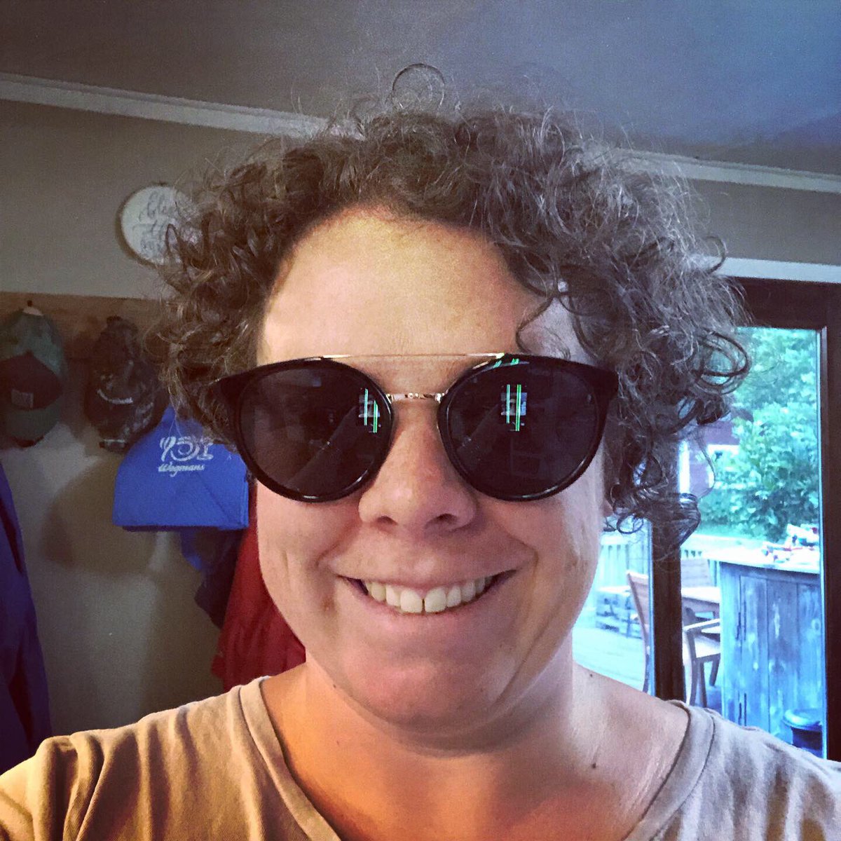 katerdownes's tweet photo. Which one? #warbyparkerhometryon @WarbyParker @WarbyParkerHelp https://t.co/S3U7epTCMj