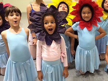 CleCityDance's tweet photo. Summer classes and camps begin next Monday, July 8!  We hope to see you this summer for some dancing fun. #danceinthesquare #ballet #jazz #tap #modern #hiphop #contemporary #musicaltheater #camps #classes #summerfun https://t.co/Hyq4HX4xyb
