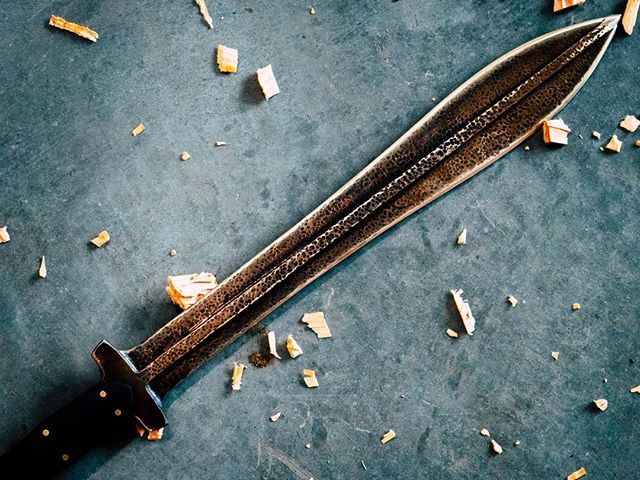 We know you wanted us to go all out on this one, but we just really wanted to see what bronze was capable of....
.
.
#forge #blacksmith #blade #sword #bladesmith #dagger#weapon #metal #bronze #metalworking #artisan #forging #handmade #edged #alecsteele #… ift.tt/2FNvzsu