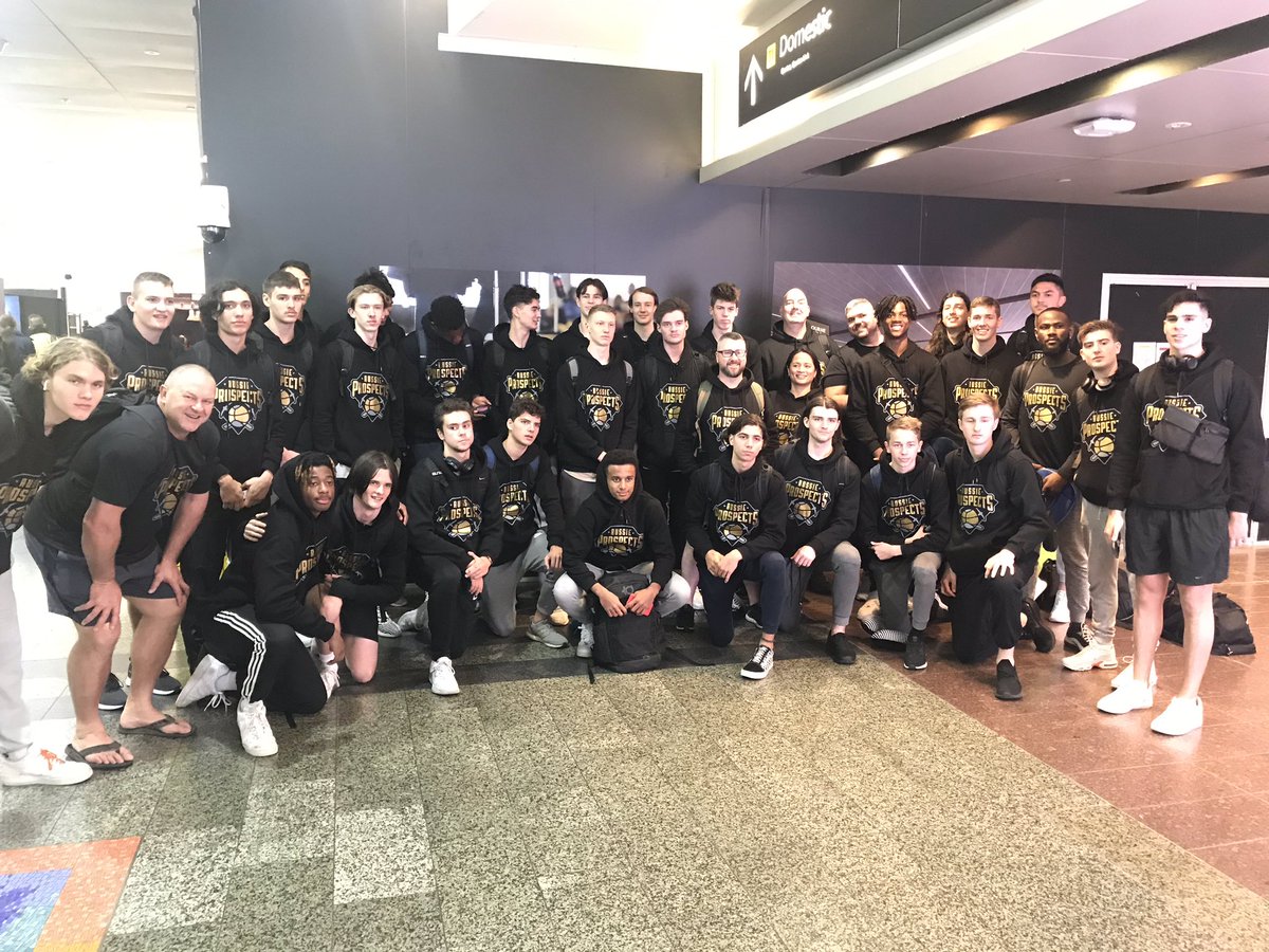 <a href="/ProspectsAussie/">Aussie Prospects</a> ready to get after it in the US. Finally at airport and ready to go. AAU bring it.🇺🇸🇦🇺🏀