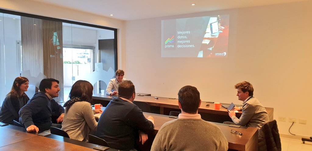 Conociendo al equipo de @iantechnet en sus oficinas de Bs.As. Gran primer día de trabajo para ir preparando su desembarco en España con una de las 4 startups ganadoras de #AcelerarEspaña 2019
