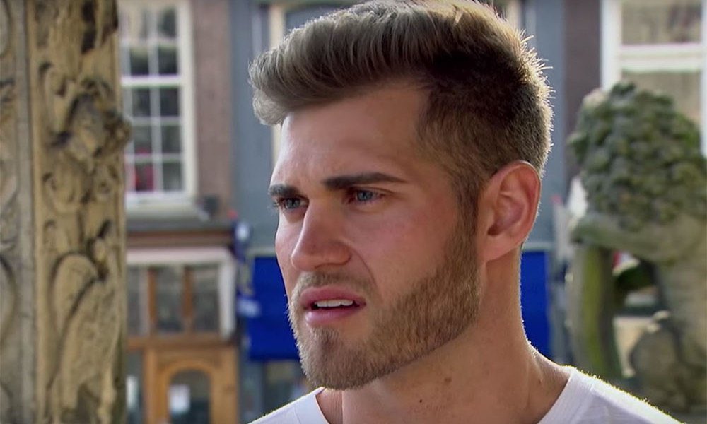 domesti_Kate's tweet photo. A brief history of 5'8" villains #TheBachelorette https://t.co/WPrz02UNjB