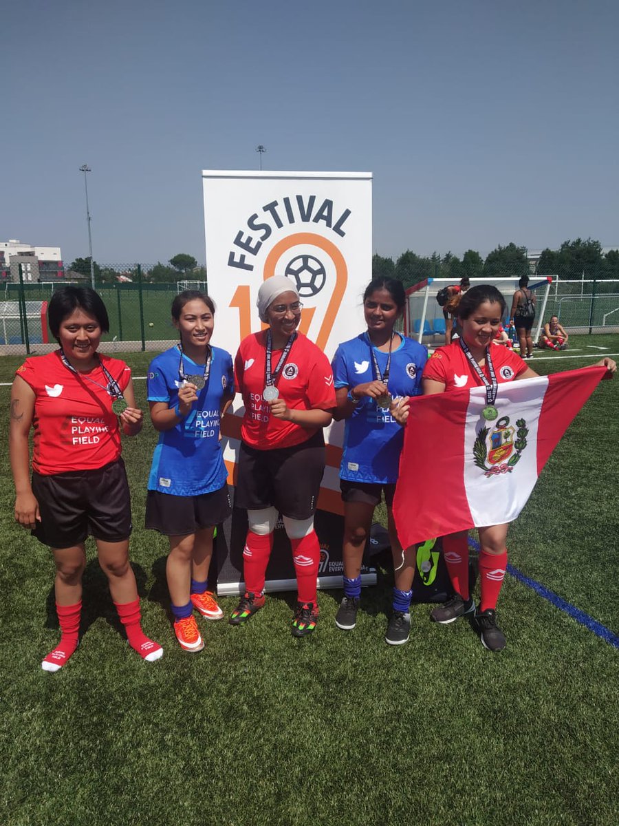 We're proud of our young leader at streetfootballworld @Festival19, Parimala Honappa, who along with 807 others playing over 69 hours took part in a world record attempt by @equalplayingfield for the largest number of players to play continuously in a five a side match.