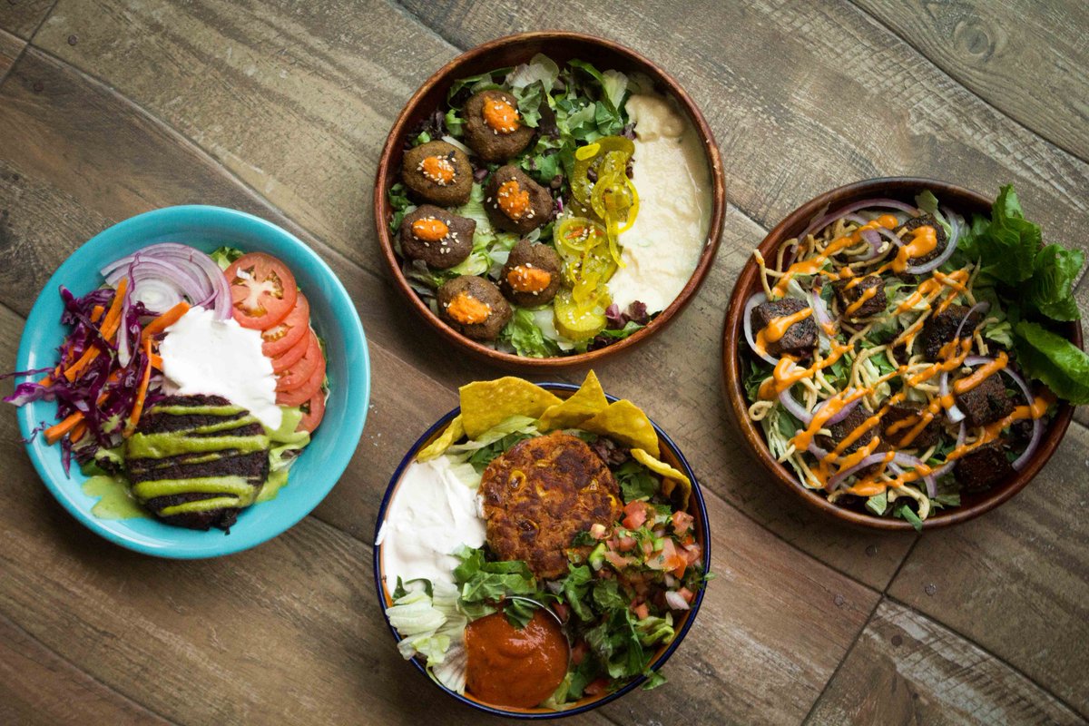 BrgrHq's tweet photo. We’ve said it before, and we will say it again - Our Burger Bowls are truly a love at first bite!
.
.
.
#swiggy #Zomato #MumbaiBurgers #Burgersintown #Burgersarebae #Burgerfanclub #Burgersandmore #Healthy #yummy #Foodgasm #burgers #Burgersarethebest #BestBurgerintown #hungry https://t.co/QHLDCbAKQV