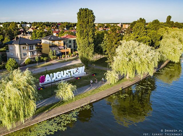 DroneUpPL's tweet photo. #Augustów 🇵🇱🌊☀️ #drone #aerial #dronejunkie #poland #polska #travel #travelphotography #pocztowkazpolski #polskajestpiekna #droneshot #dronestagram #dronesdaily #phantom4pro #photographer #igerspoland #nature #naturelove #lake #summer #dji #dronelife #dronestagram #droneofth… https://t.co/dr1aprOt8Y