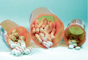 GGZnieuws_nl's tweet photo. @plusminus_nl de vereniging van en voor mensen met een bipolaire stoornis en hun naastbetrokkenen, heeft een brief over de prijsverhoging van het medicijn #Priadel aan de vaste Kamercommissie VWS gestuurd https://t.co/4sS2NI2X7w https://t.co/gZ8zL3i7Y9
