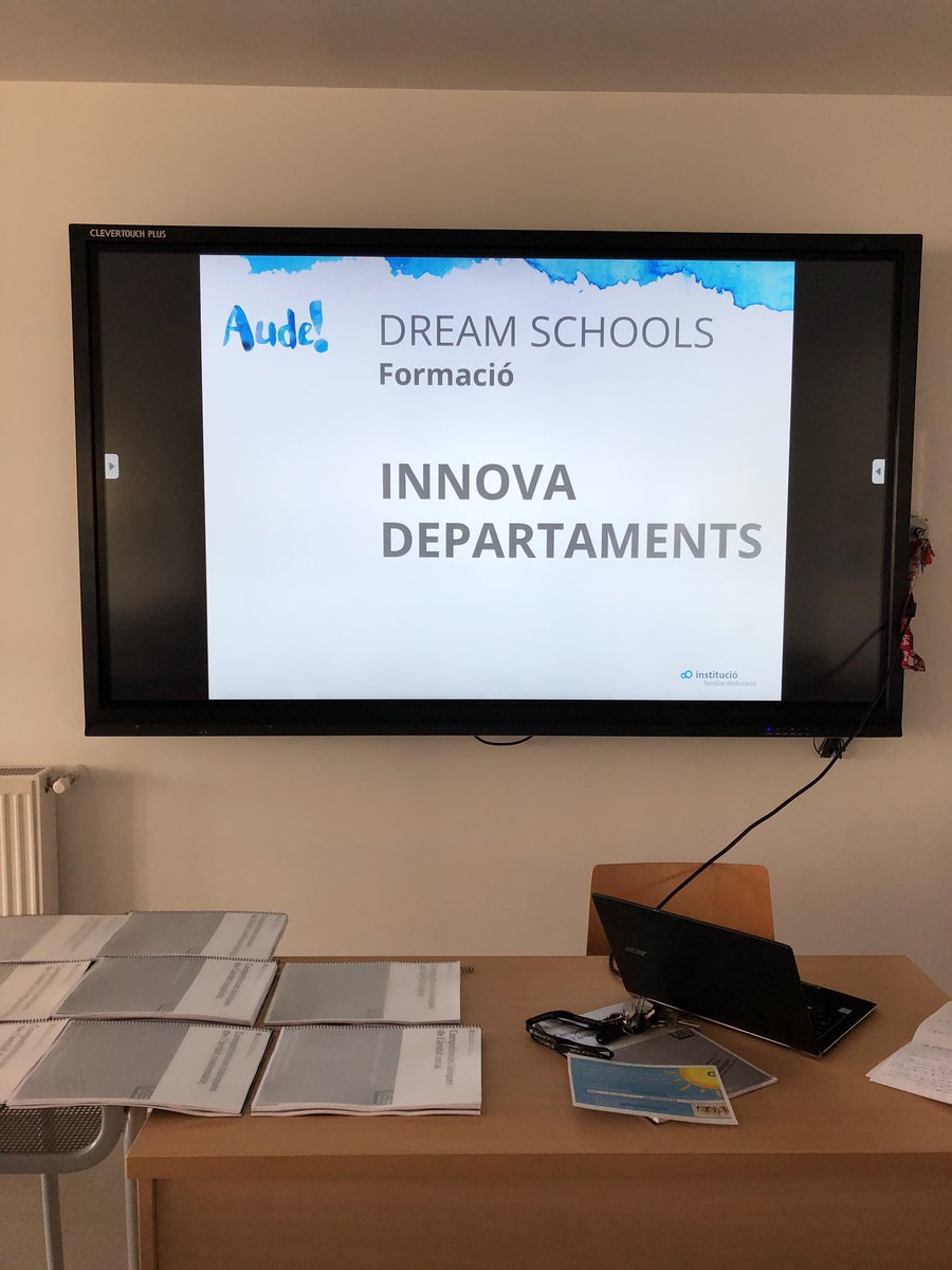 mcalbas's tweet photo. Jornadas de formación en @_lavall . Preparados, listossss, ya!! @ncagigos #InnovaDepartaments https://t.co/JUdV9mNhHK