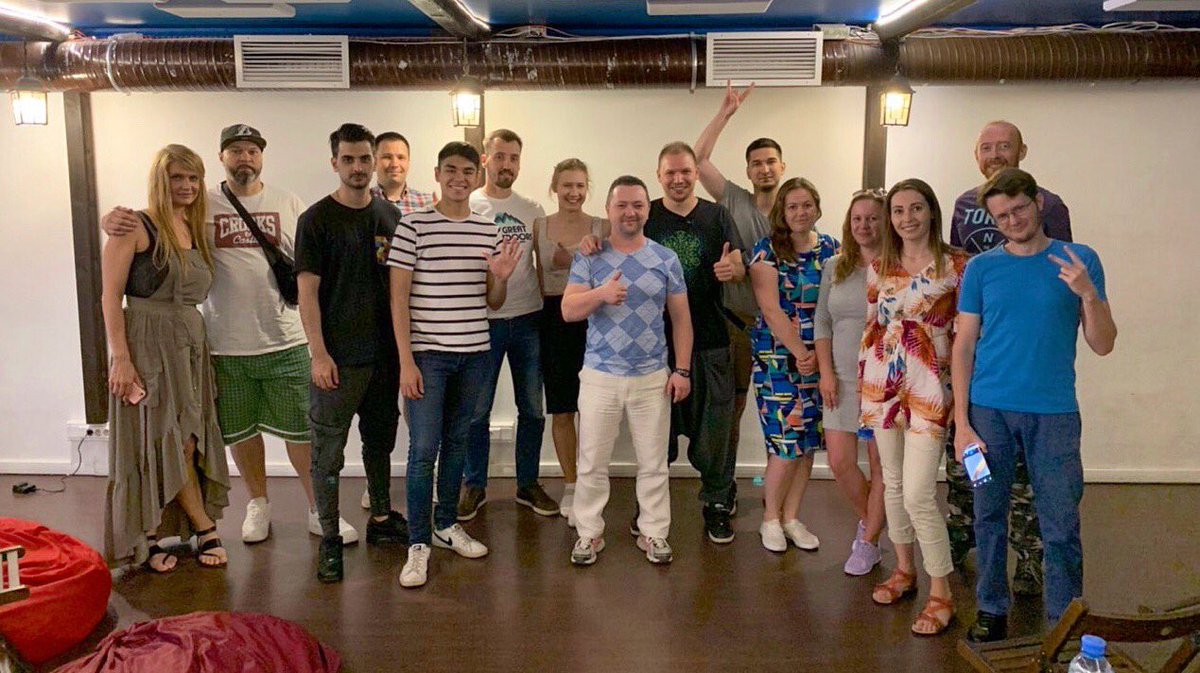 shashkovdmit's tweet photo. Возвращаюсь в интернет пространство после 2-х недель командировок, череды важных событий в моей жизни.
⠀
Одно из них, безусловно, мое первое публичное выступление с Мастер-классом «Продающее видео - это не жанр, а результат». https://t.co/CTT0IFZFqX