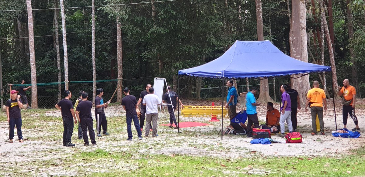 drsthinagaraj's tweet photo. Negeri Sembilan Medical Emergency Response Training ( NSMERT ) Wilderness Life Support. 18-19/6/19. 
@KKMPutrajaya @DGHisham @DrDzul @DrChenChawMin #NSMERT #NSMERT2019 #DIRECT #MyCREST #MedicalEmergencyResponseTraining #KlusterHospital https://t.co/hiZUUw7fyp