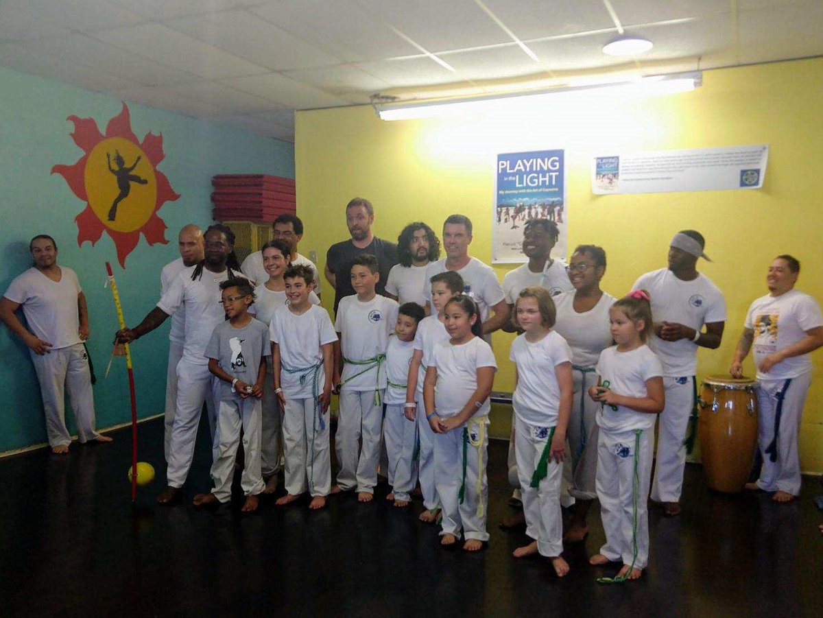 CapoeiraElPaso's tweet photo. Congrats to our kids who got a new cord and big thanks to those who traveled to be with us! #capoeira #martialarts #weekendvibes #lascruces
#juarez #elpaso #community #cordceremony #batizado #congratulations #moversandshakers #agentsofchange https://t.co/s4uv42BU87