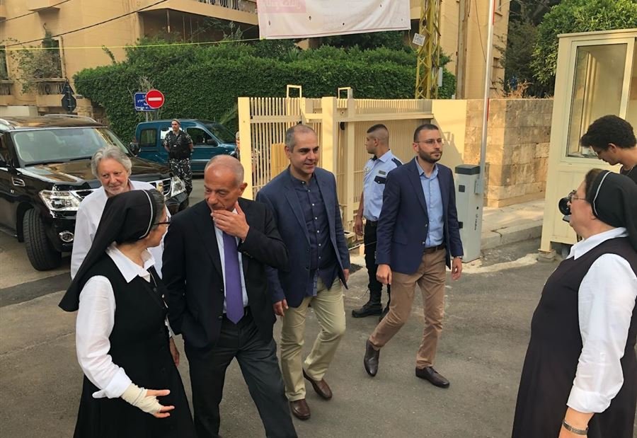 lebanondebate's tweet photo. طالوزيان #المستقل يتميز عن #القوات_اللبنانية وينحاز للأهالي
https://t.co/SzWNiTJVF6
@JeanTalouzian https://t.co/MTUJdw3LDQ