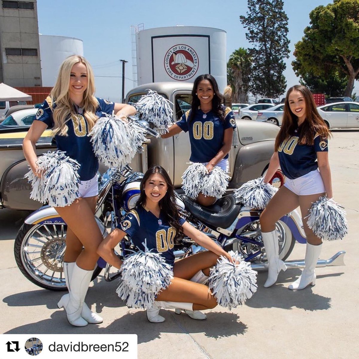 factory_47's tweet photo. Awesome post✊ Factory 47 16” #viclabars
#Repost @davidbreen52 with @get_repost
・・・
Good job, good friends, good times. #thankful #deputysolano #thinblueline
#shareyourharley #harley #CVO #CVOdeluxe #vicla #harleydavidson #softail #hdsoftailnation #softailsonly https://t.co/Crk7U8wkQ6