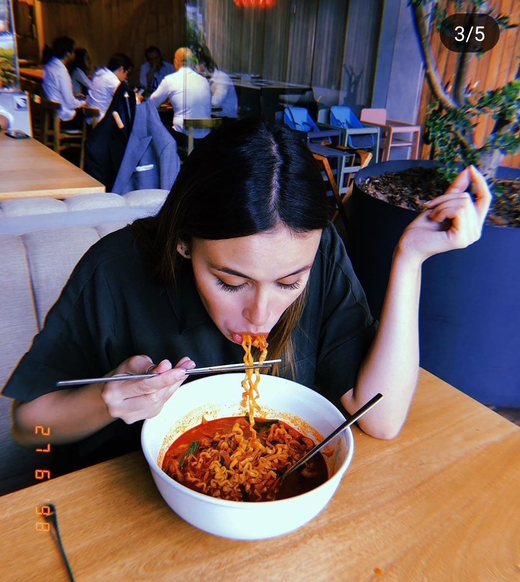 ventinobog's tweet photo. Amamos la última foto 🥰
@julianaperezb estaba rica la comida?
Pd: te extrañamos por acá 🇨🇴 https://t.co/F6kp8CkxIv