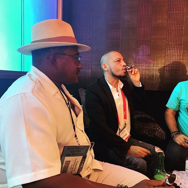 TailoredSmoke's tweet photo. Having a cigar with @daciseron of @ovcigars! He is the artist behind the art of the Ciseron line of cigars. #IPCPR2019 #IPCPR19 https://t.co/TvRD6hMVAM https://t.co/PpWz5FCsmu