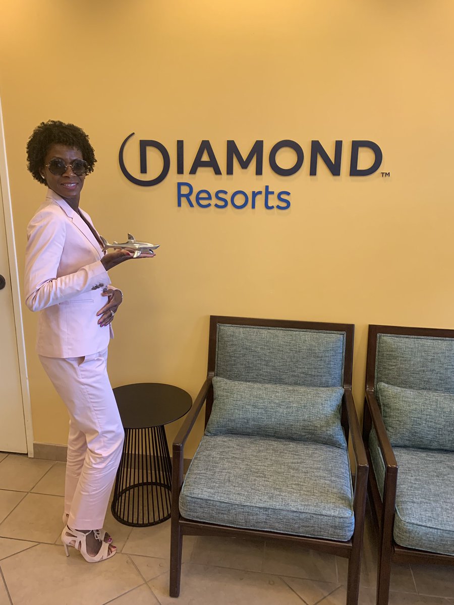 Randy838063's tweet photo. Sharks’s of the week! # Top 3 producers. #SCDD #CDD #AZDD #CCSL #Diamond Dinners @VeronicaB_SDMC @jackuk @diamondresorts https://t.co/12GcSOqC4u