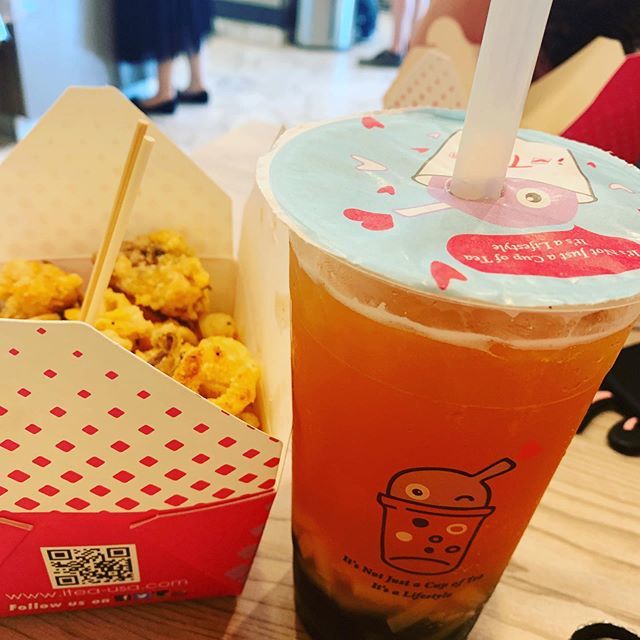 Alisabecerra's tweet photo. The perfect after work summer snack! #boba #iteadavis #calamari #guavatea #lychee #yummy #yummyinmytummy #refreshingdrink #davis https://t.co/YyOQ7nH3rw