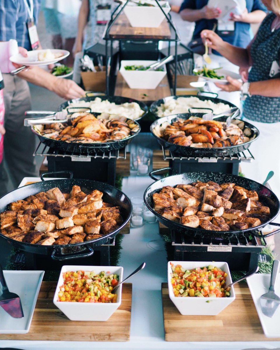 CCConsultants_'s tweet photo. Learn ways to considerably lower your food costs without affecting quality! 💵#CertifiedCateringConsultants https://t.co/xxYCyr1IwJ