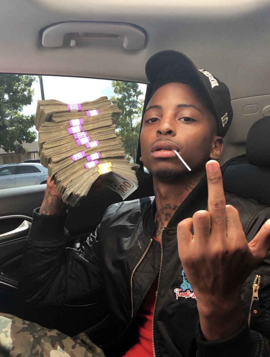 Funnymike's tweet photo. Retweet for good luck ❤️ https://t.co/0yuBDyMeD1