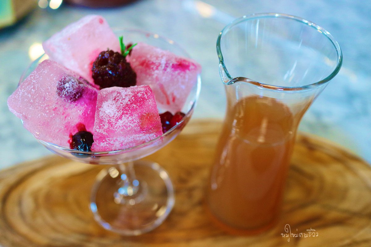 alonsass's tweet photo. ❣️Toplofty Cafe❣️
🍸คาเฟ่สวยหรู ด้านในตกแต่งสวยงาม มุมถ่ายรูปเยอะ 📸

🚪เปิดทุกวัน 9.30 - 17.30 น. หยุดวันพุธ

☎️ 091-470-9833

🚘 ริมถนนธนรัชต์ (ปากช่อง-เขาใหญ่) กม. 8 เลย ปตท. เขาใหญ่ไปนิด ก่อนถึงทางเข้า 8 speed 

#คาเฟ่เขาใหญ่ 
#Toploftycafeเขาใหญ่ 
#หมูใหม่ตามรีวิว
#aroii https://t.co/WSDrDQpy3r