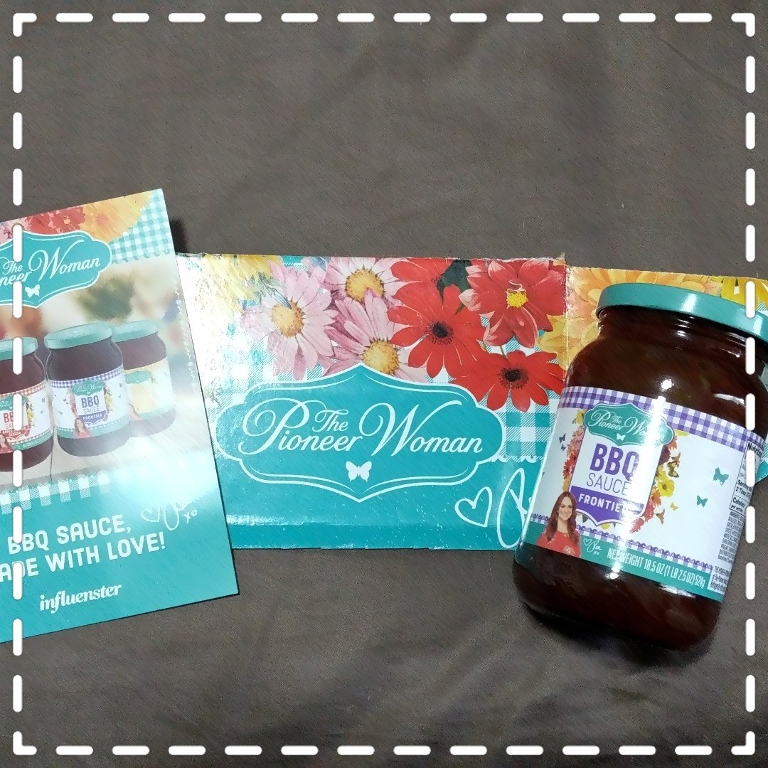 QueenCatara's tweet photo. I received a jar of barbeque sauce for free from Influenster to try. I had it tonight on a burger along with bacon, cheddar, and onion rings. It was the perfect compliment to the burger! #BBQbyRee #contest #complimentary @influenster @thepioneerwoman @influenster.eats https://t.co/rQ06eOY9aD