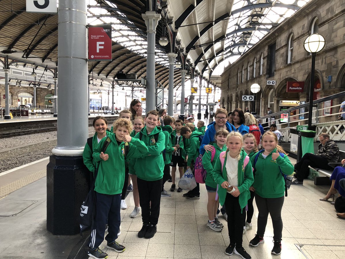 On the platform ready to go to that London Town <a href="/UCPrimary/">Usworth Colliery Pri</a> #london #collieryontour