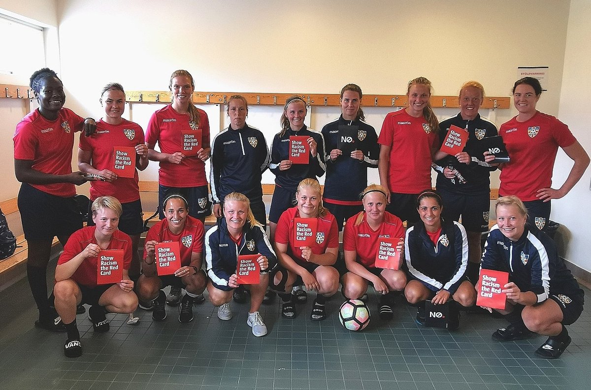 Åland United players! #pelaajayhdistys #pukukoppikierros #naistenliiga  #pelaajanääni #pelaajanarki #punainenkorttirasismille #srtrc #saynotomatchfixing #showthepuls @AlandUnited