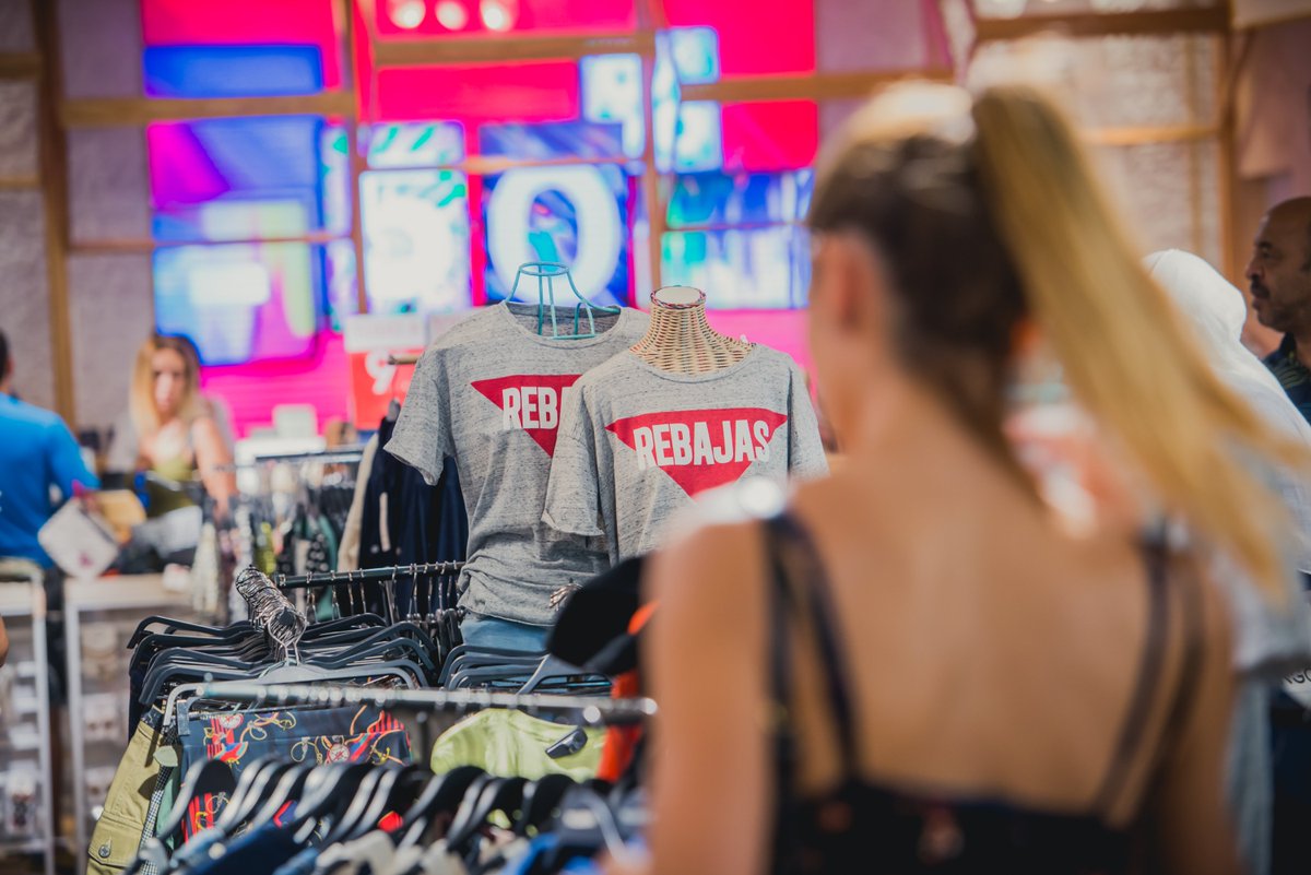 ¡Hoy es martes de #rebajas! ¿Qué prendas de tus wishlist estás deseando tener? Te esperamos en Plenilunio para disfrutar de los mejores descuentos de la temporada. 🛍✨🛍✨
👉 bit.ly/Ofertas_Plenil…