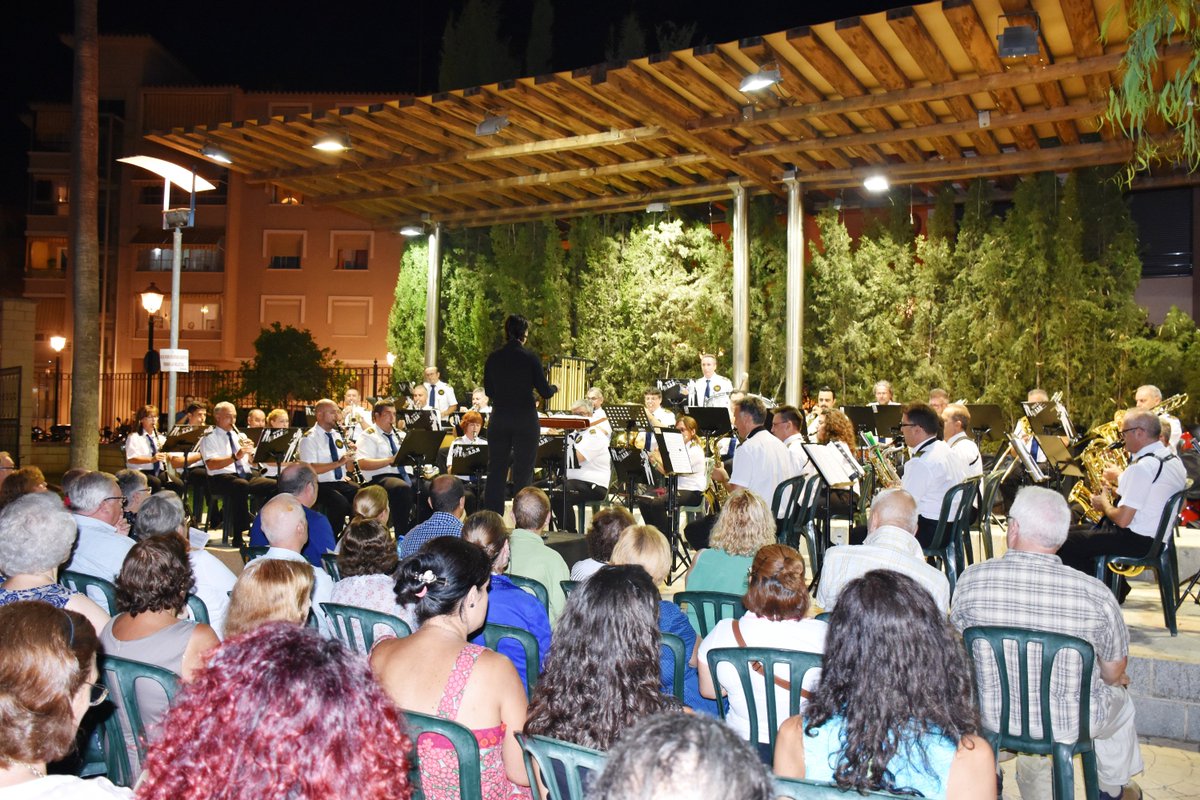 Live Fuengirola tweet media