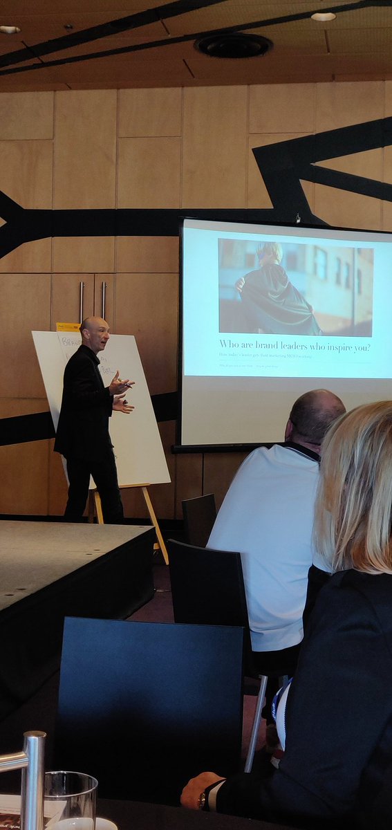 AvelineAdams's tweet photo. Unlock your marketing mojo with #garybertwistle #momentumclub @sevenwestmedia #marketingtips https://t.co/14DRdysKIf