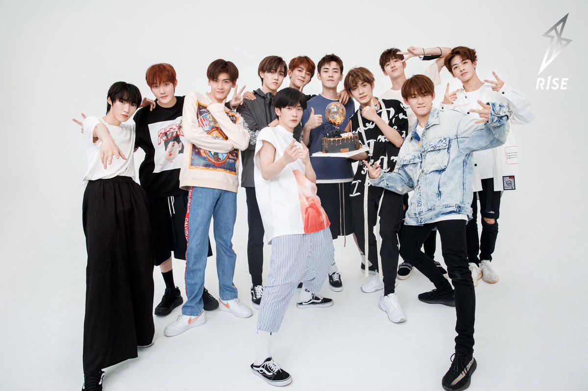 #R1SE #元气爱豆的日常 大头哥，生日快乐，我们都爱你哟～
happy birthday🎂