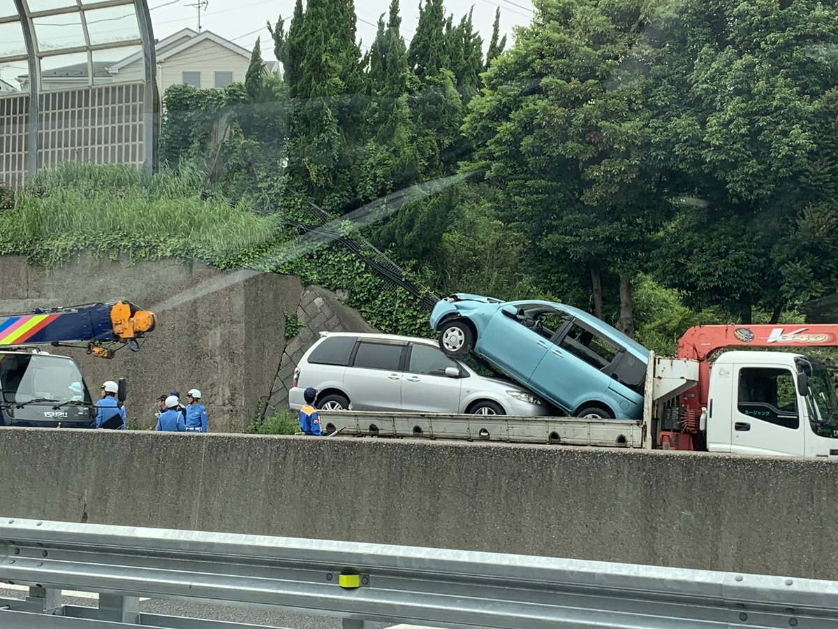 【事故】京葉道路 幕張PA付近で事故 渋滞発生 現地の様子 「車吹っ飛んでた」 まとめダネ! 【事故】京葉道路 幕張PA付近で事故 渋滞発生 現地の様子 「車吹っ飛んでた」 まとめダネ!