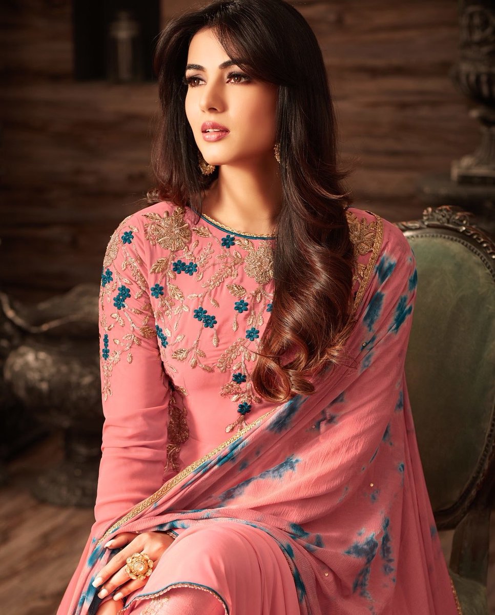 ひとみちゃん (@oons5qye7vbe8hp) on Twitter photo 