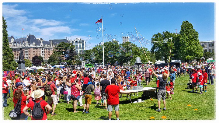 wolfnowl's tweet photo. Happy Birthday, Canada!! 🇨🇦
#photo #photography #yyj #JamesBay #Victoria #BC #InnerHarbour #BCLegislature #CanadaDay #freehugs #2019 #ShipPoint #HomecomingMemorial #freehugs https://t.co/iIqG0xgWRQ
