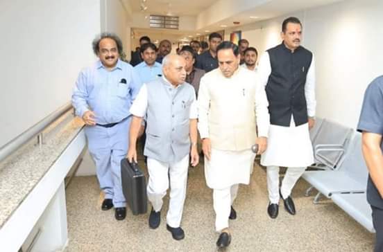 NikhilFGarg1's tweet image. આજરોજ હું ગુજરાત વિધાનસભા ખાતે વર્ષ ૨૦૧૯-૨૦નું અંદાજપત્ર રજૂ કરવા જઈ રહ્યો છું. #budget2019_20
#GujaratBudget4NewIndia