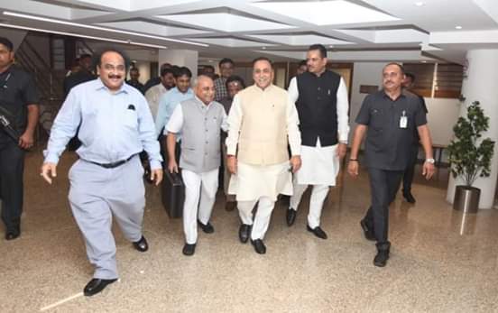 NikhilFGarg1's tweet image. આજરોજ હું ગુજરાત વિધાનસભા ખાતે વર્ષ ૨૦૧૯-૨૦નું અંદાજપત્ર રજૂ કરવા જઈ રહ્યો છું. #budget2019_20
#GujaratBudget4NewIndia