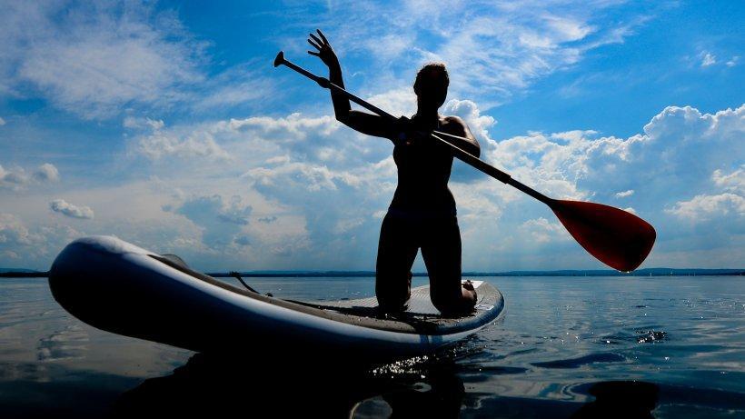 Schwimmerin und DGzRS retten Stand-up-Paddlerin abendblatt.de/region/article…